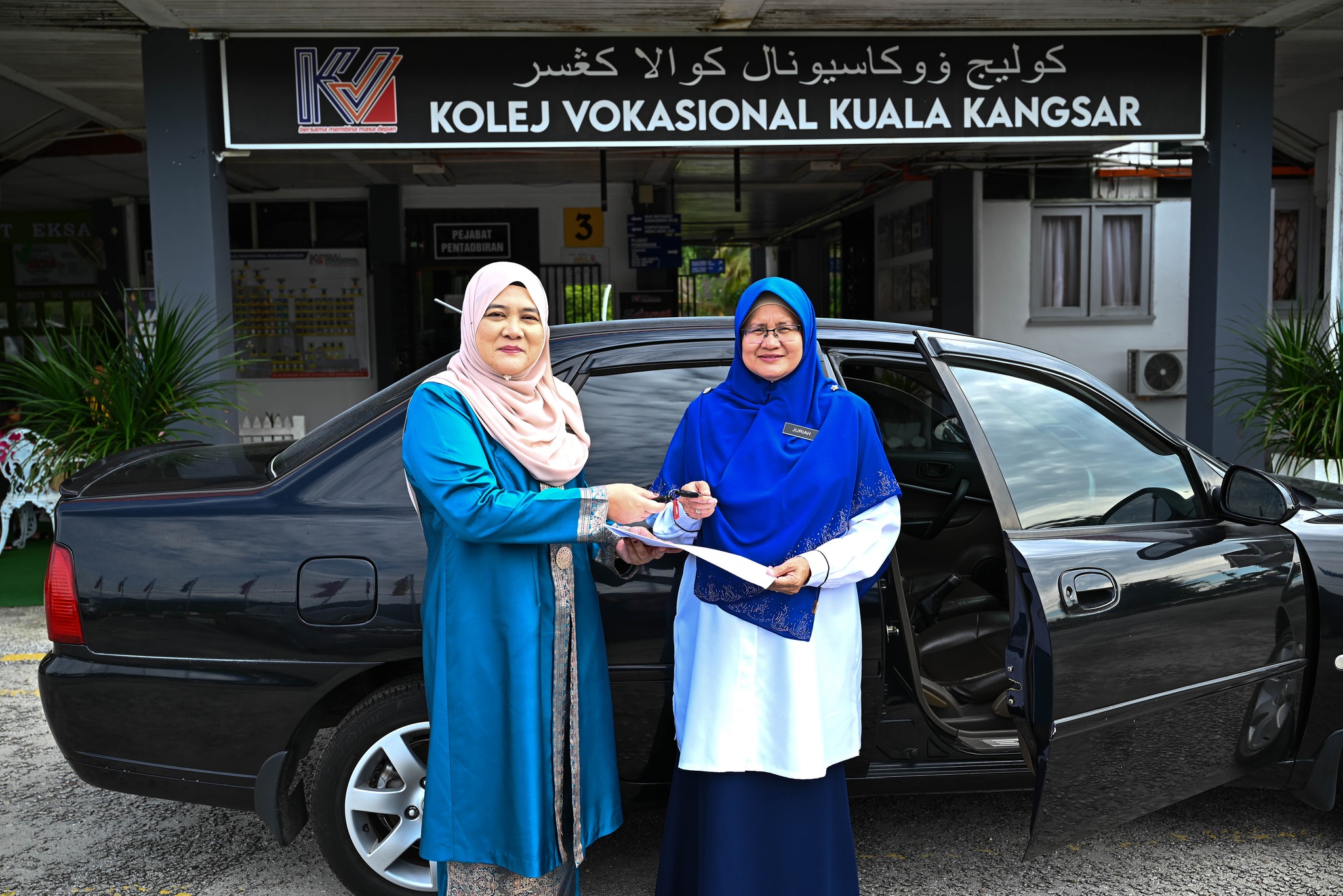 PPANPk HADIAHKAN WAJA UNTUK PENGAJARAN DAN PEMUDAHCARAAN PELAJAR TEKNOLOGI AUTOMOTIF KOLEJ VOKASIONAL KUALA KANGSAR