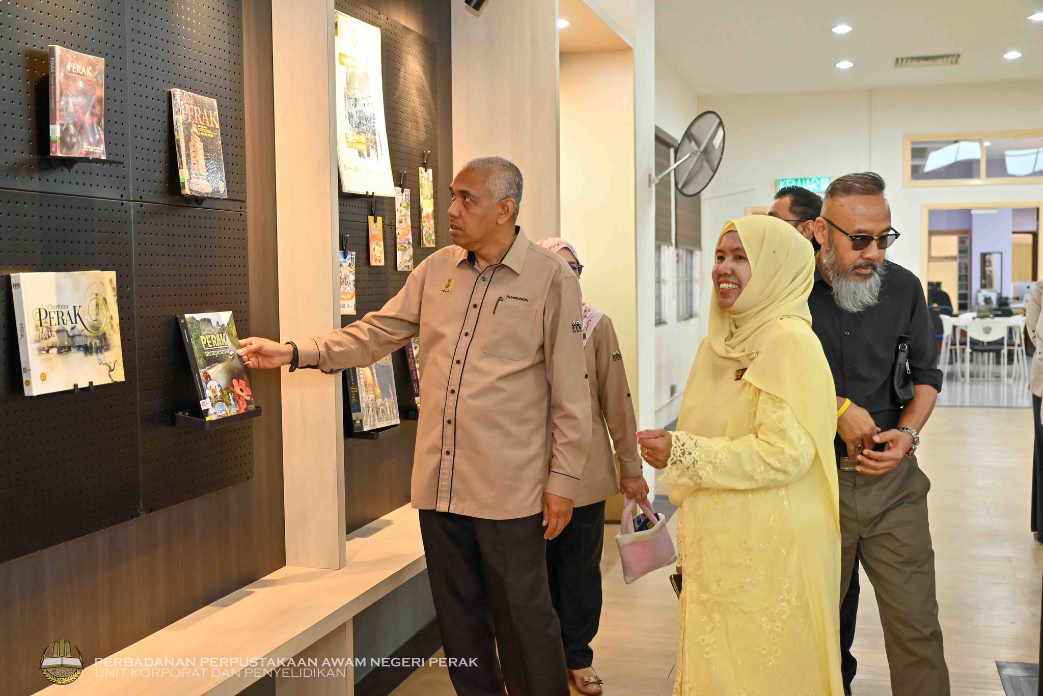 PENYERAHAN PROJEK NAIK TARAF PERPUSTAKAAN DIGITAL PPANPk PERKASA KEMUDAHAN DAN PERKHIDMATAN